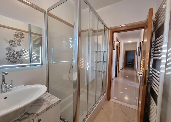 Zadar, Martinova House With Swimming Pool